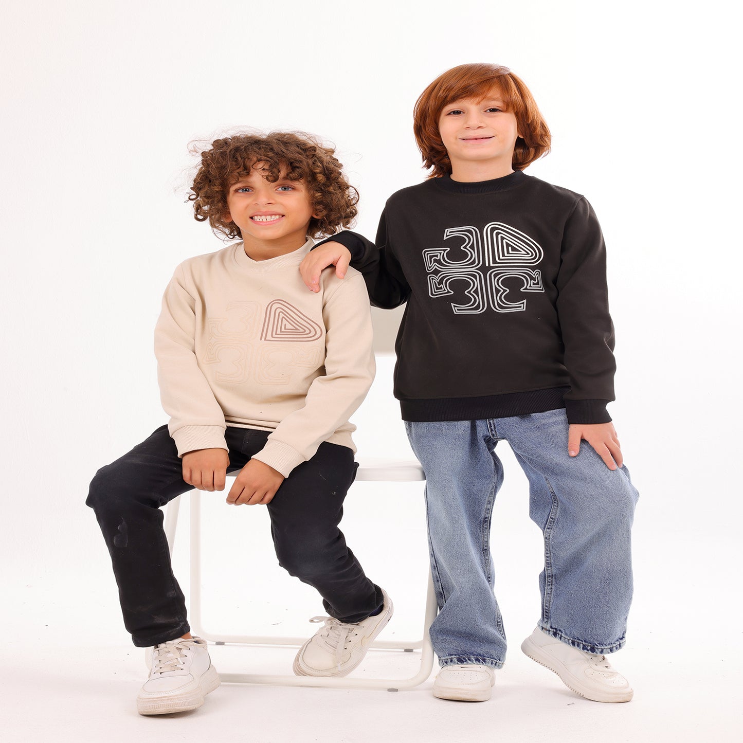 MOCHI- Basic sweatshirt